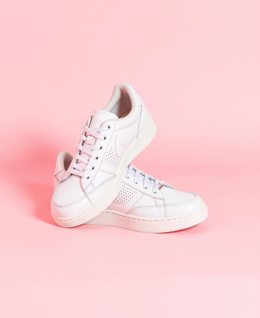 Tenis